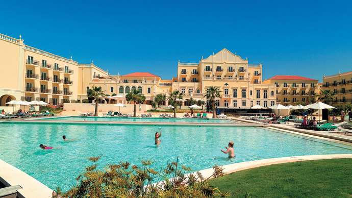 Domes Lake Algarve